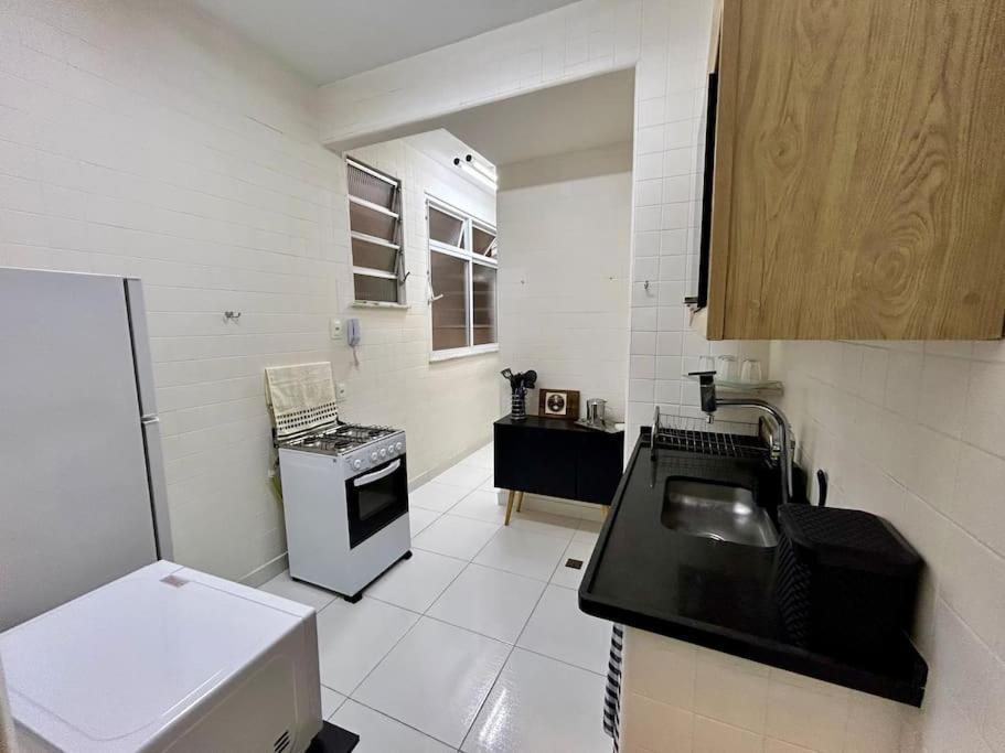 Copacabana 2 Qts - Confortavel Na Quadra Da Praia! Apartamento